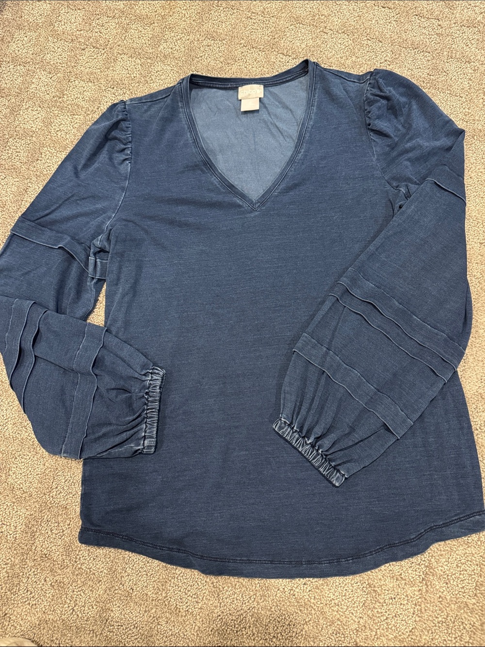 Chico's Navy V-Neck Long Sleeve Top with Pleated Tiered Sleeves